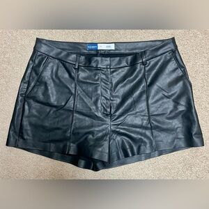 NWOT Old Navy shorts